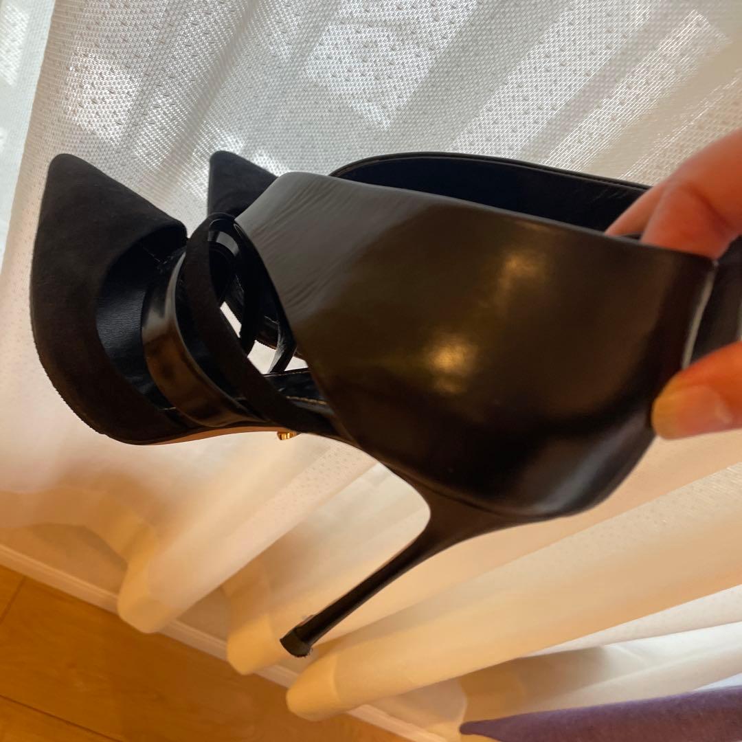 セルジオロッシ　ブラックポインテッドトゥ　ハイヒール　黒　エレガント　ブラック