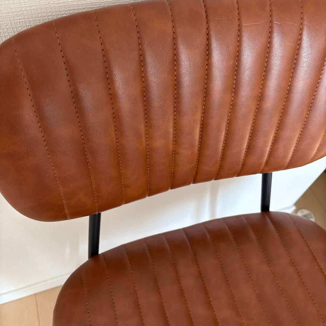 ダイニングチェア　本革調