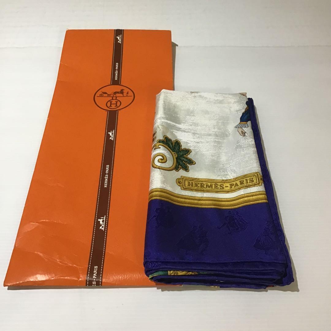 111998 エルメス HERMES スカーフ 冬の愉しみ カレ90 新品