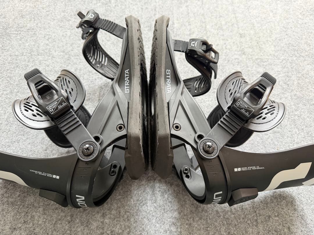 【美品】union 25-26 ストラータ　Mサイズ