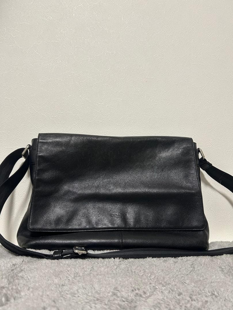 コーチ　COACH　メンズレザーメッセンジャーバッグ　ビジネスバッグ