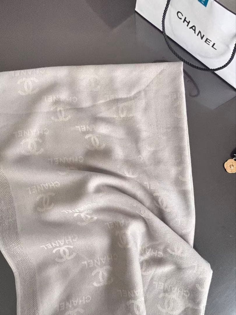 CHANEL ロゴマフラー ノベルティ品