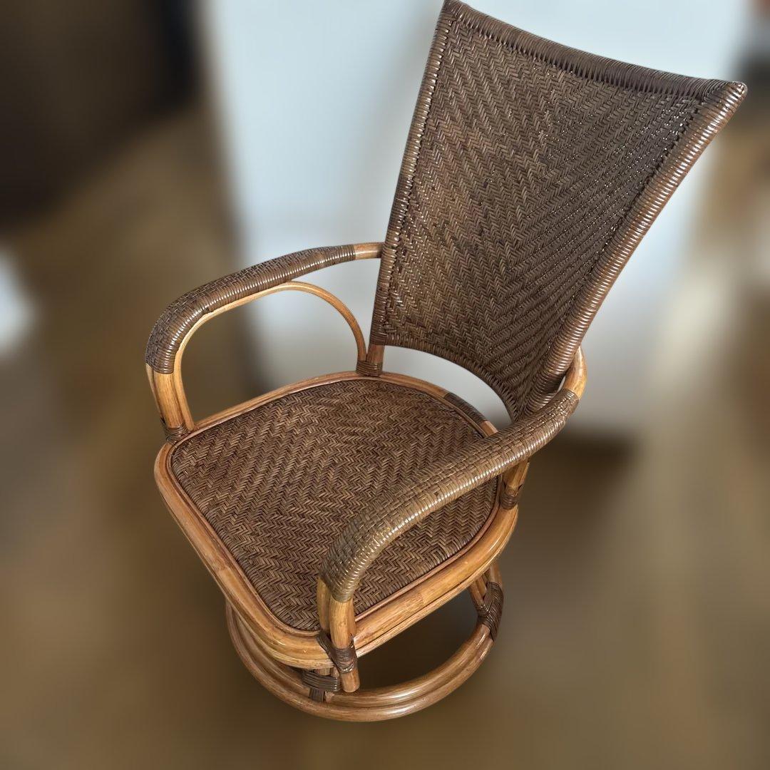 値下kazama 風間 yokohama中古 回転するアーム付籐の椅子ラタン椅子