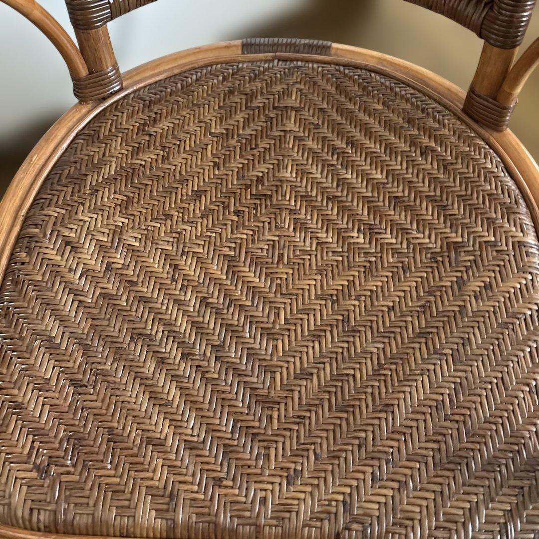 値下kazama 風間 yokohama中古 回転するアーム付籐の椅子ラタン椅子