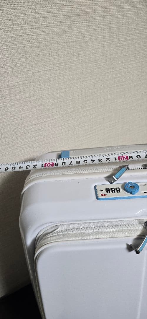 イノベーター スーツケース ice white 38リットル