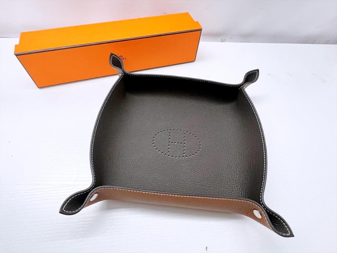 美品　エルメス　ヴィドポッシュ　ミーズ　エ　ルランス　小物入れ　25ｃｍ　Ｙ