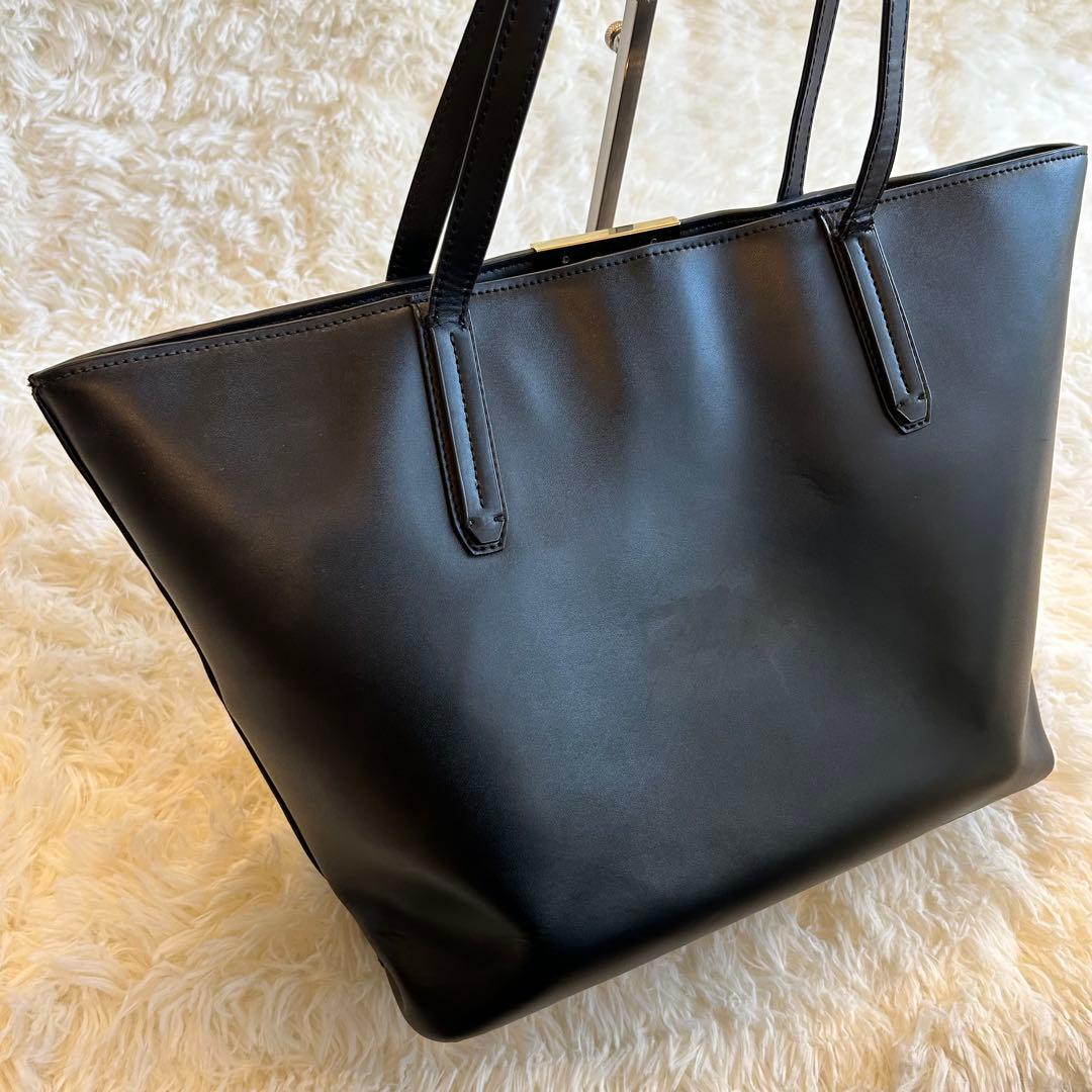 バーニーズニューヨーク　トートバッグ　レザー　金具　黒　本革　肩掛け　ブラック