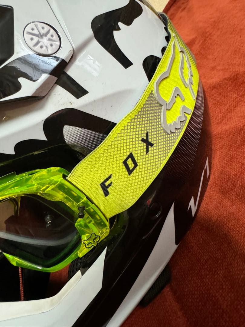 フォックス FOX ヘルメット V1 リード&ゴーグル