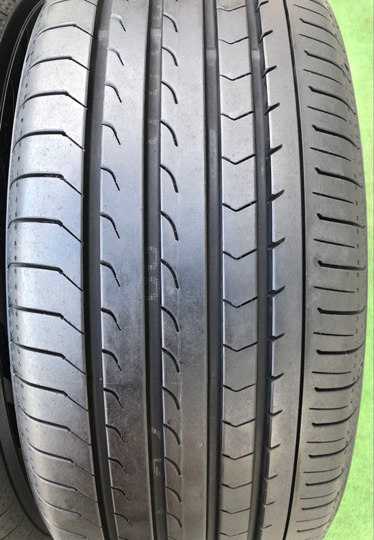 225/55 R17 YOKOHAM BluEarth RV-03ラジアルタイヤ