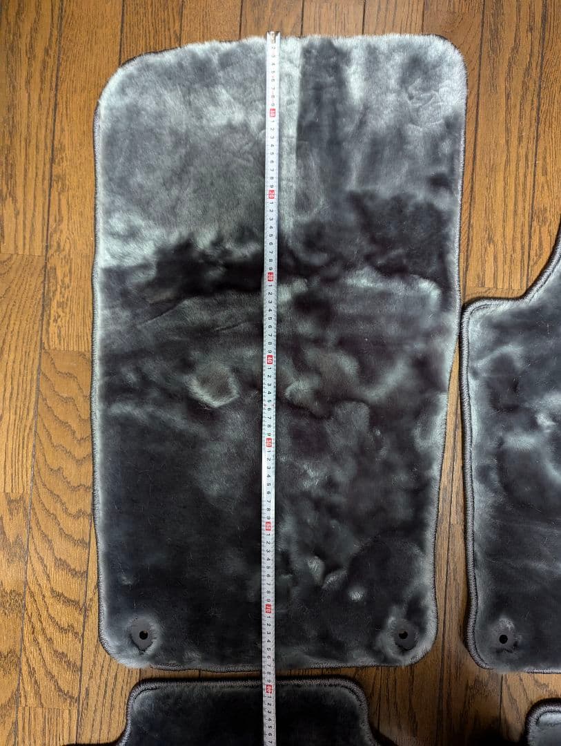 【新品】ポルシェ　パナメーラ フロアマット 970M 右ハンドル 未使用