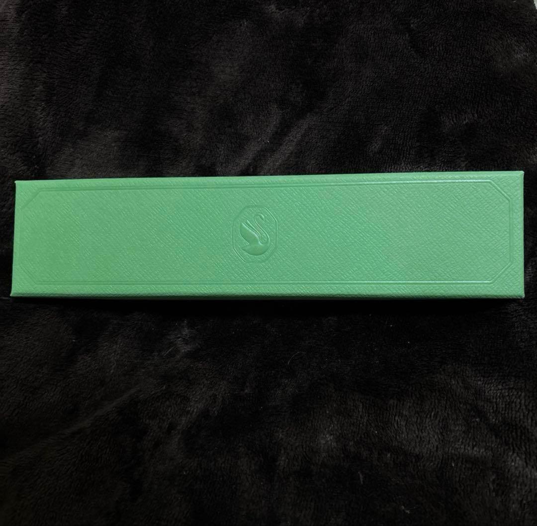 美品 SWAROVSKI フラワーモチーフブレスレット 箱あり ピンク 花