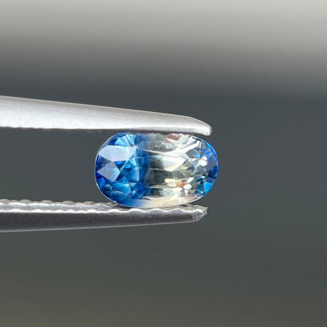 スリランカ産非加熱天然バイカラーサファイア