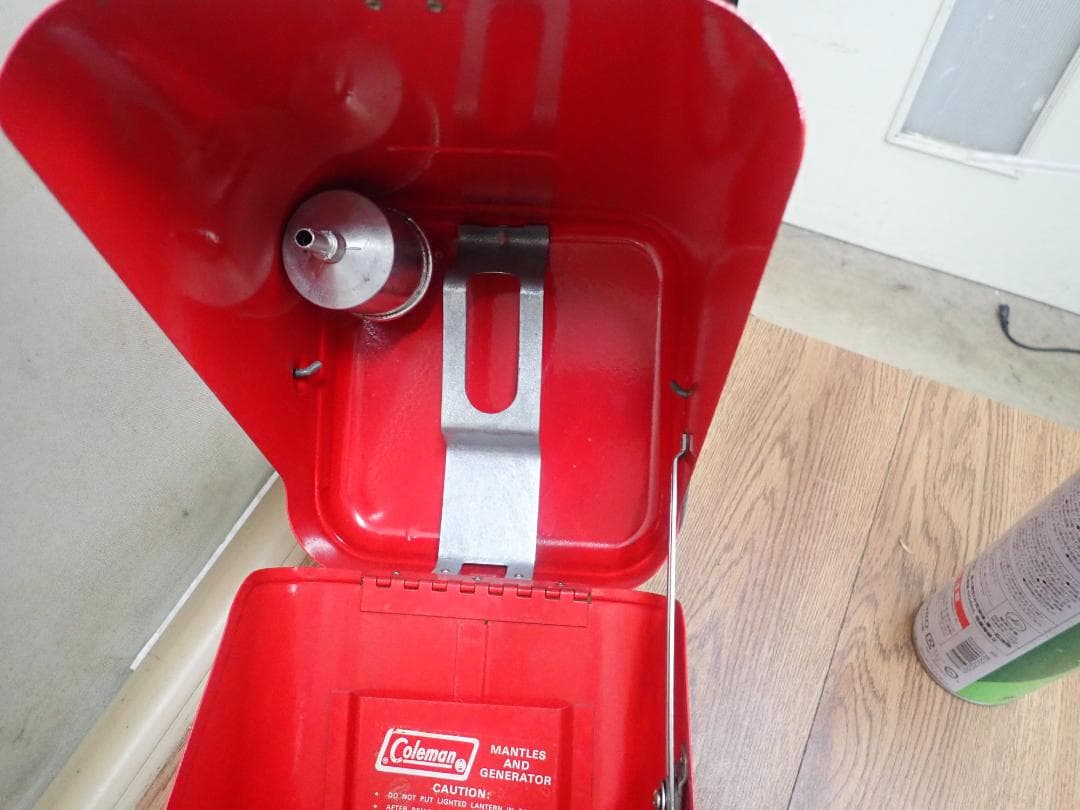 ど*ら様 ビンテージ　コールマン　ガルウィングケース、200A　ランタンセット