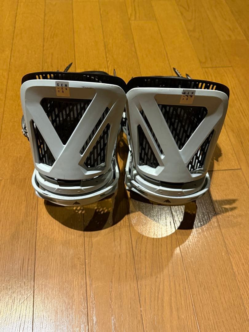 バートン　ジェネシス　ビンディング　Mサイズ