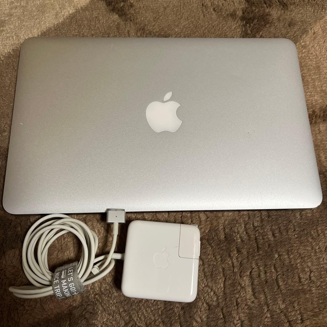 MacBook Air 11インチ Early 2015 4GB/ 256GB