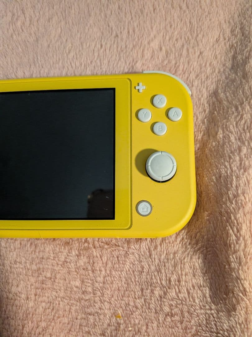 Nintendo Switch Lite イエロー　黄色　美品　　本体のみ