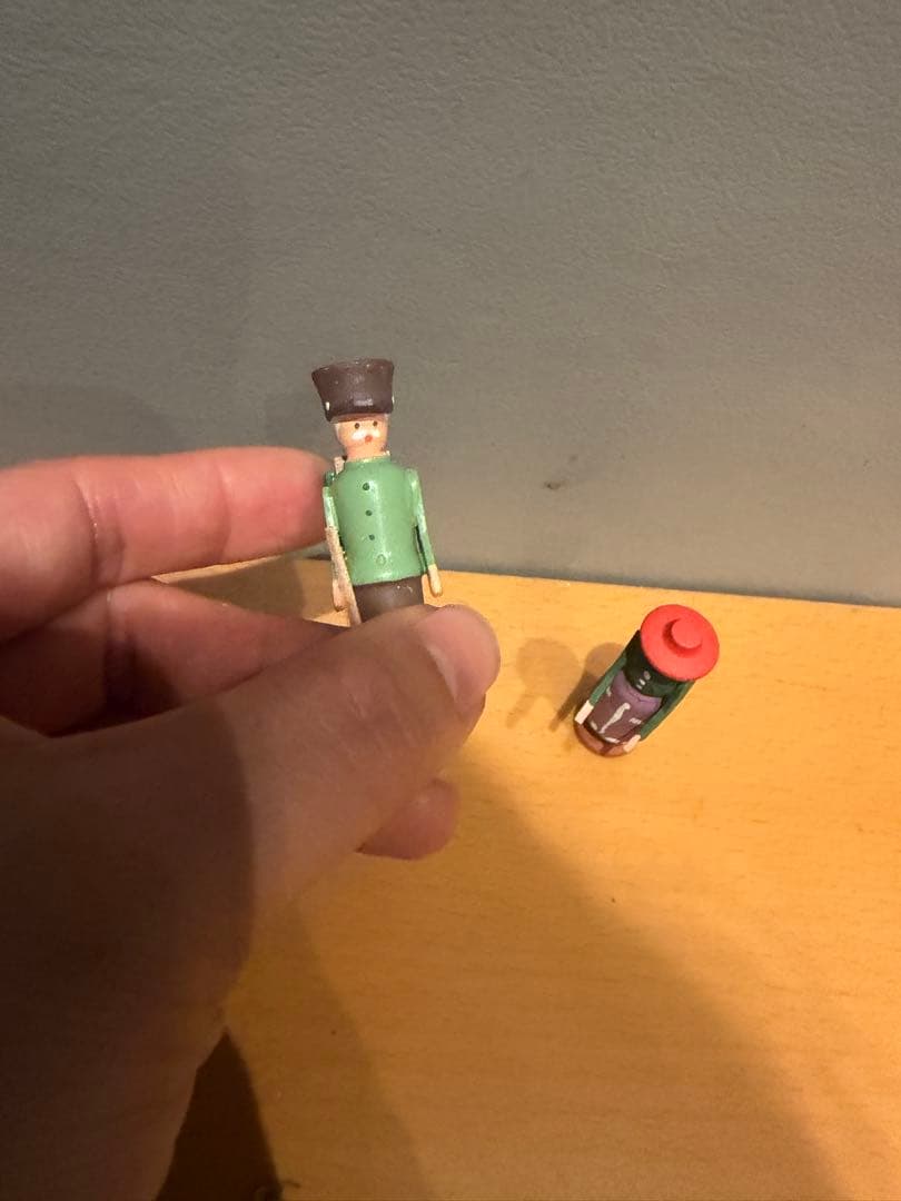 nemu2018です！ヴェルナーグレイザー工房　ドイツ　木製　人形