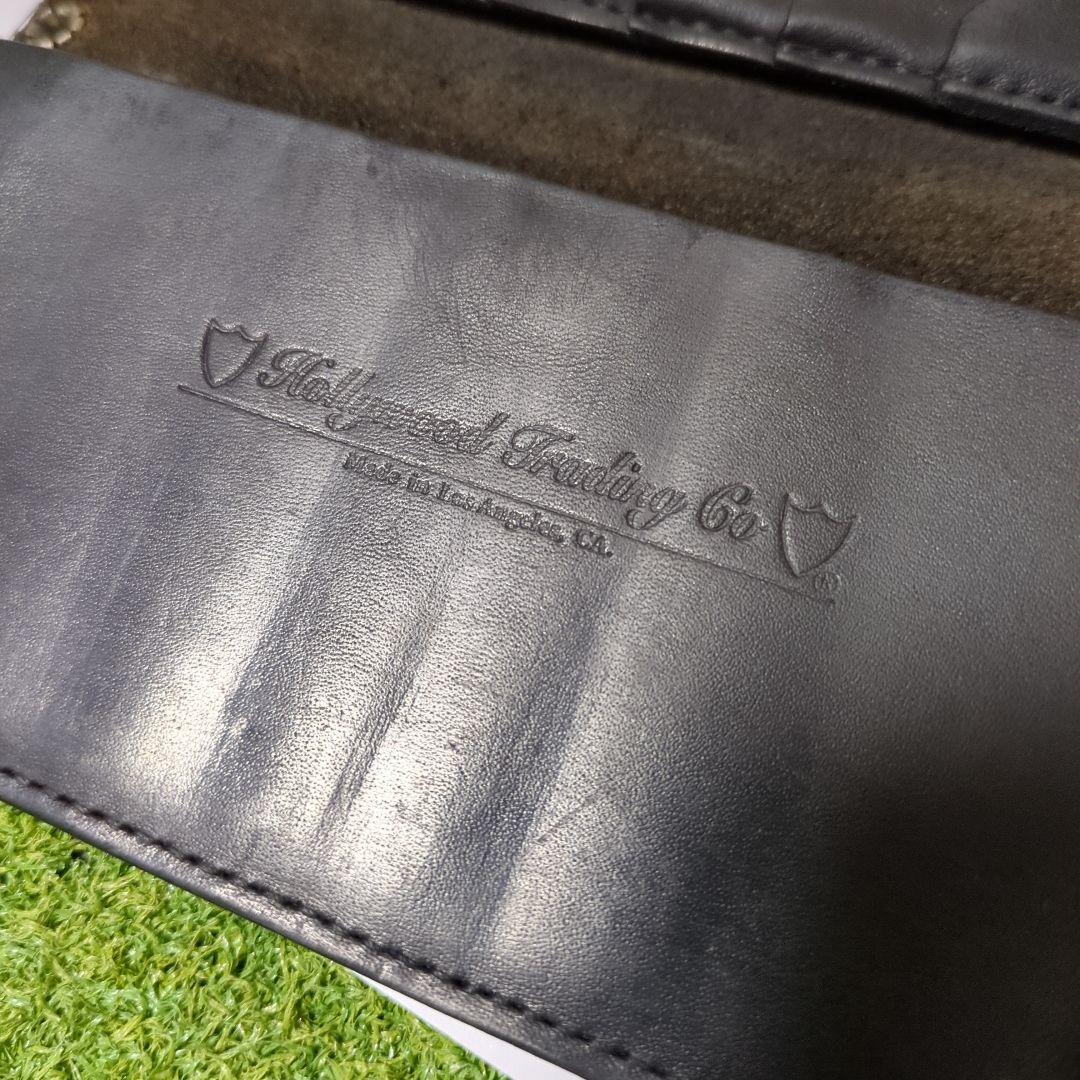 HTC ブラックスタッズ 黒長財布