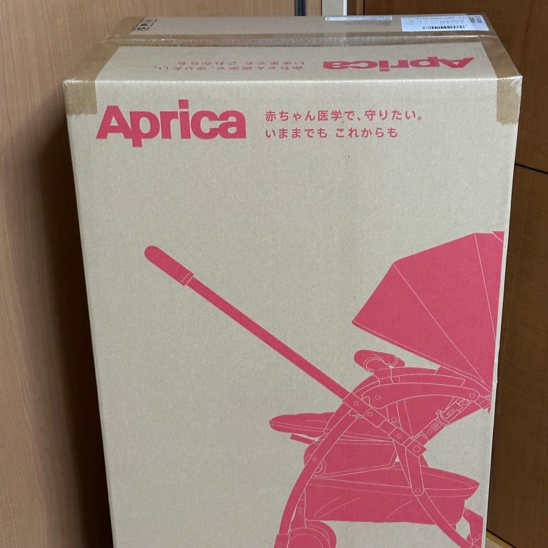 アップリカ　ラクーナ クッション　2024年　アカチャンホンポ限定