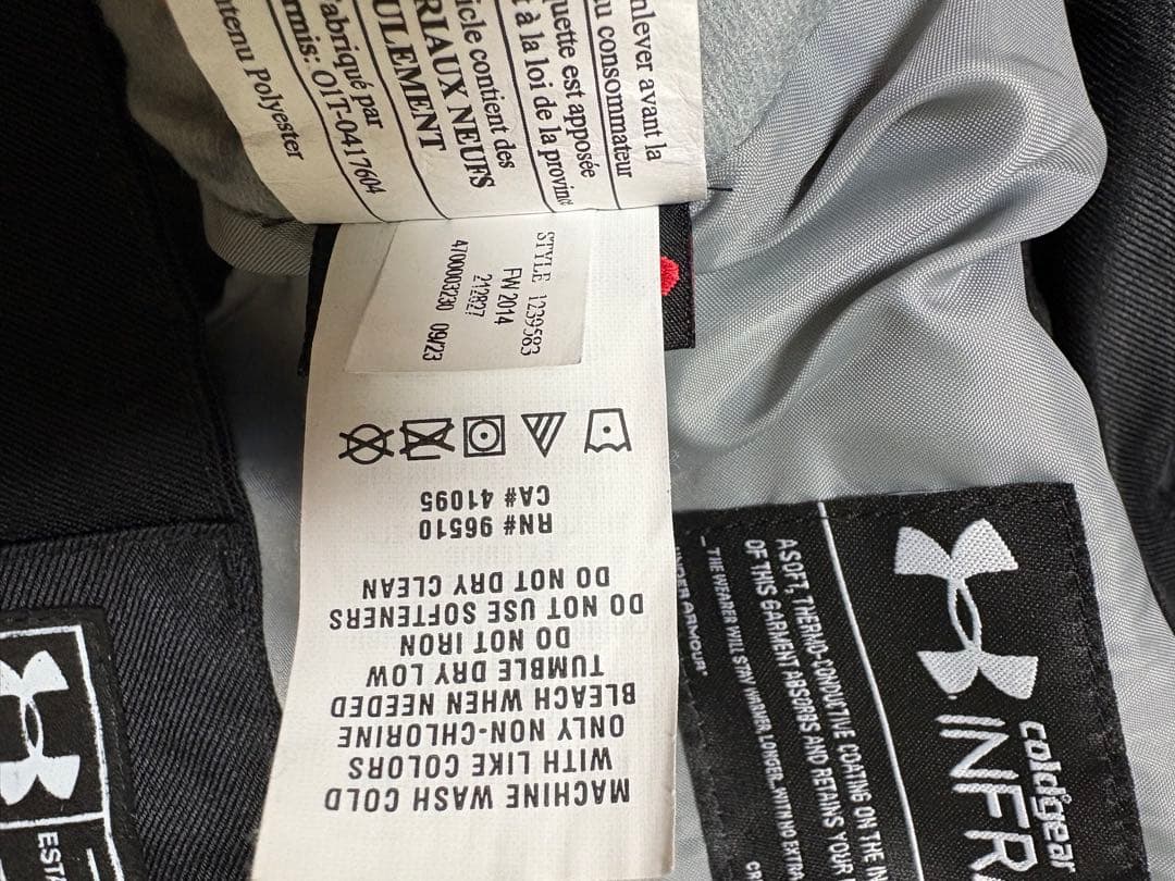 【美中古】アンダーアーマー　スノボウェア上下セット　インナージャケット付