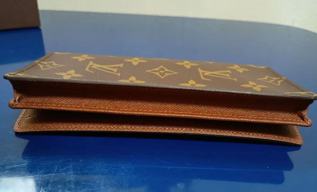 未使用【正規品】ルイヴィトン長財布 ポルトカルトクレディ モノグラム 円 長札