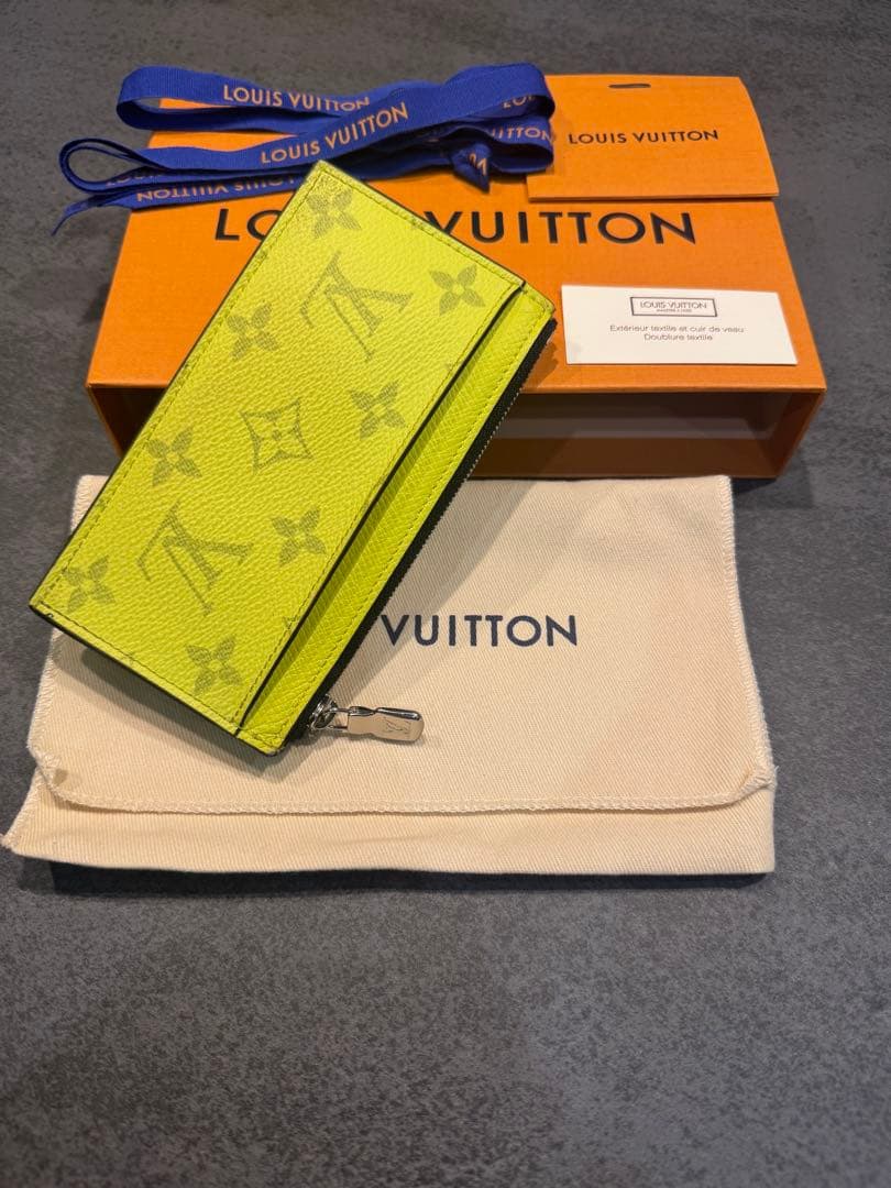 希少！ルイヴィトンカードフォルダーミニウォレットネオンカラー