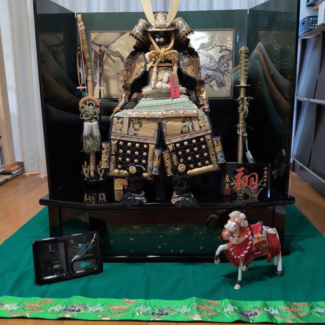 豪華な五月人形 武将の鎧 約60cm