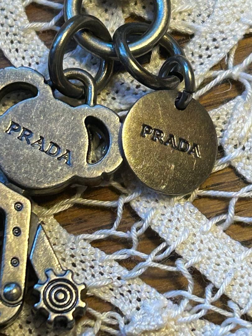PRADA クマ　ロボットキーチャーム　キーホルダー