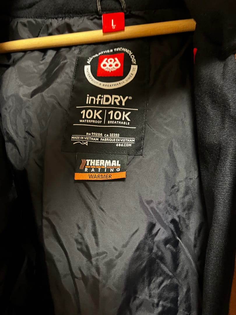 686 スノーボードジャケット