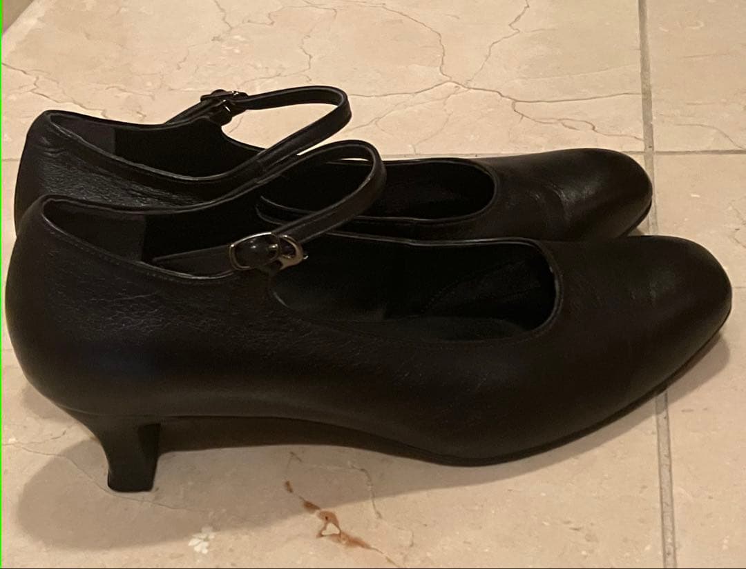 ☆Camui water massage 未使用に近い　黒パンプス23.5cm