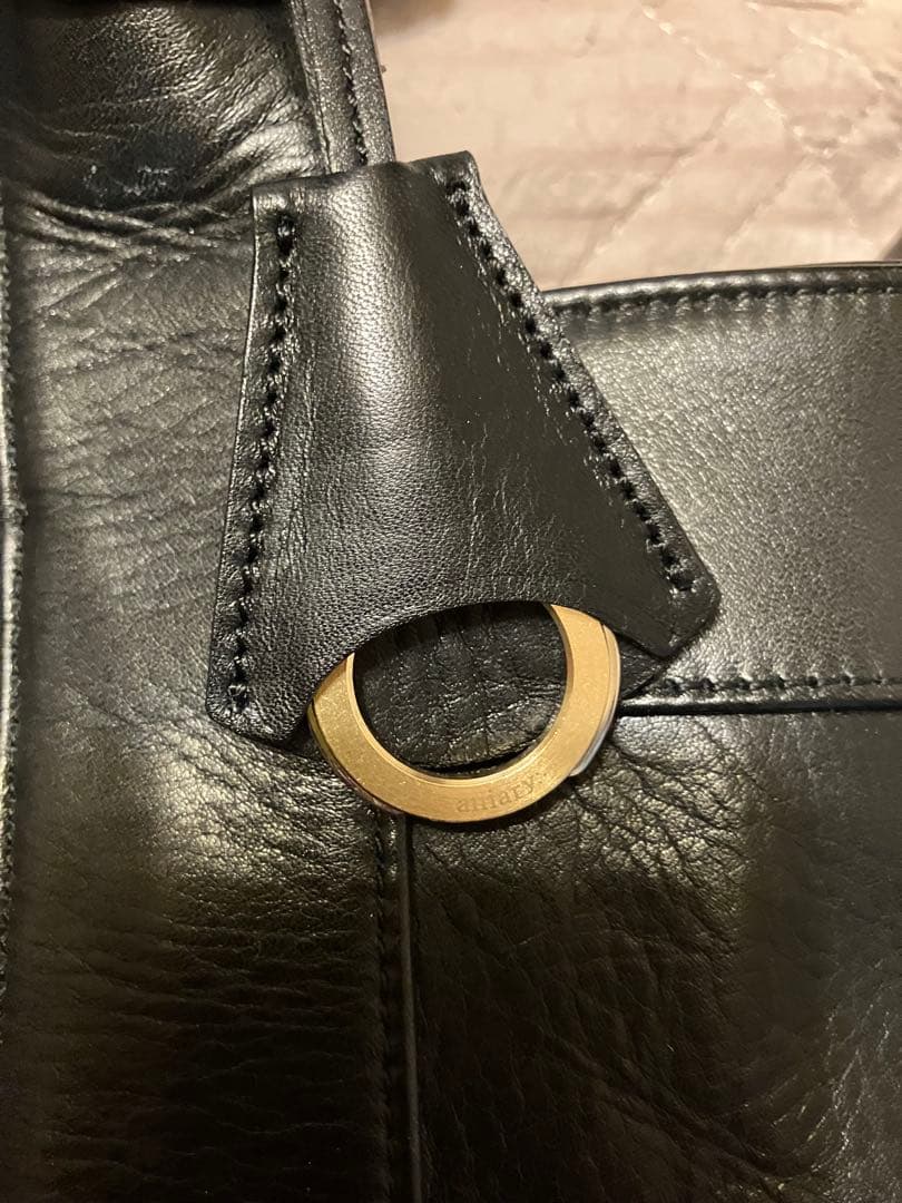 【値下】aniary　アニアリ　レザー　トートバッグ　A4可　ブラック　ビジネス