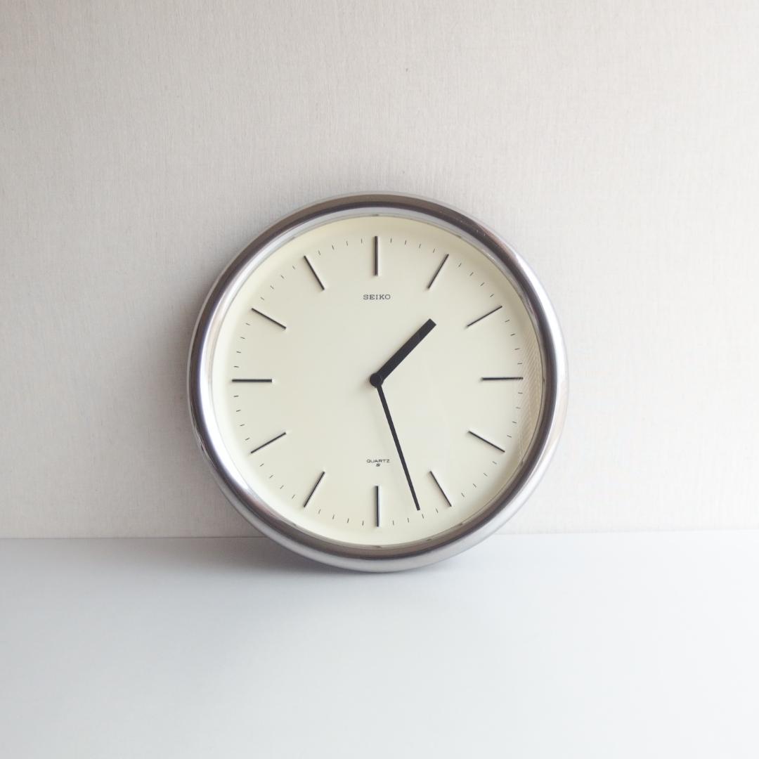 SEIKO シルバーの掛け時計 80s