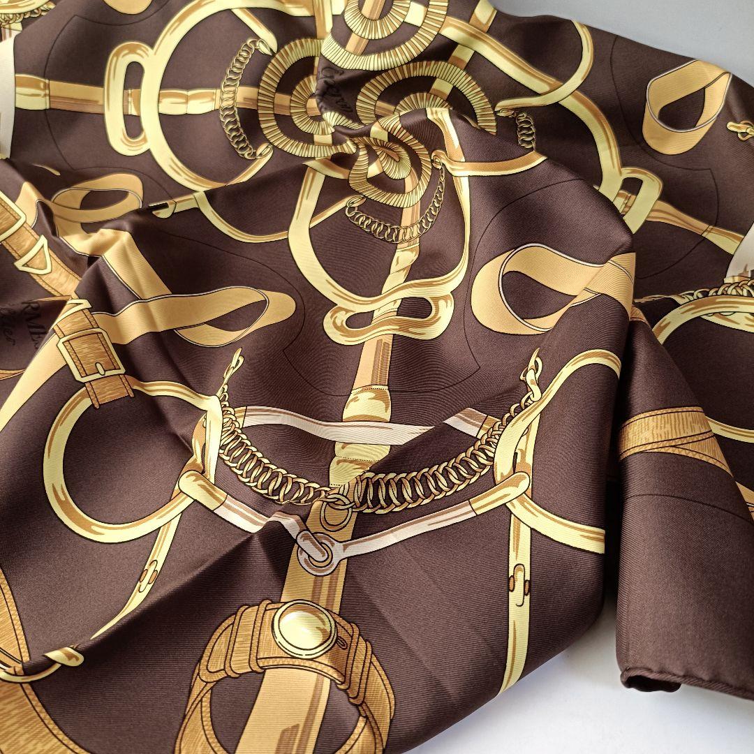 【美品】エルメス カレ90 Eperon d'Or 黄金の拍車 シルク スカーフ