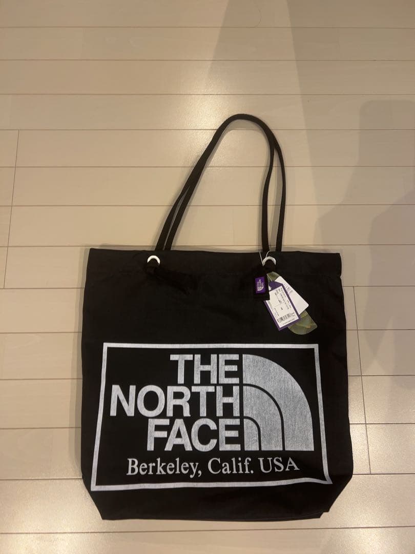 今季完売新品タグ付きザノースフェイスパープルレーベルトートバッグ黒