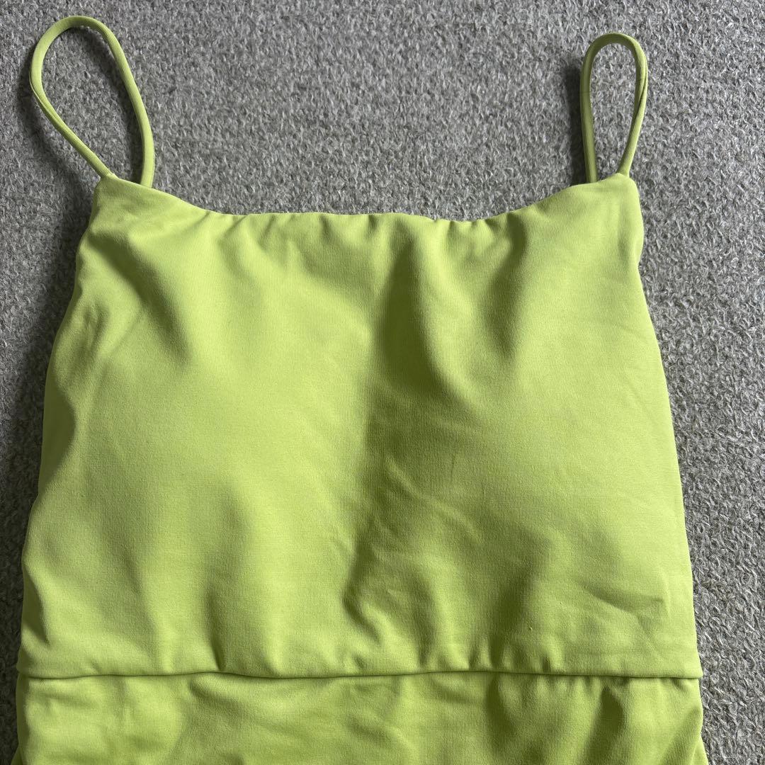 ライムグリーン ワンピース水着