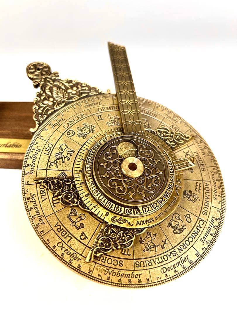 【ノクターナル】　古代天文観測器具　夜間の時間測定　星の時計　置物　古代のロマン