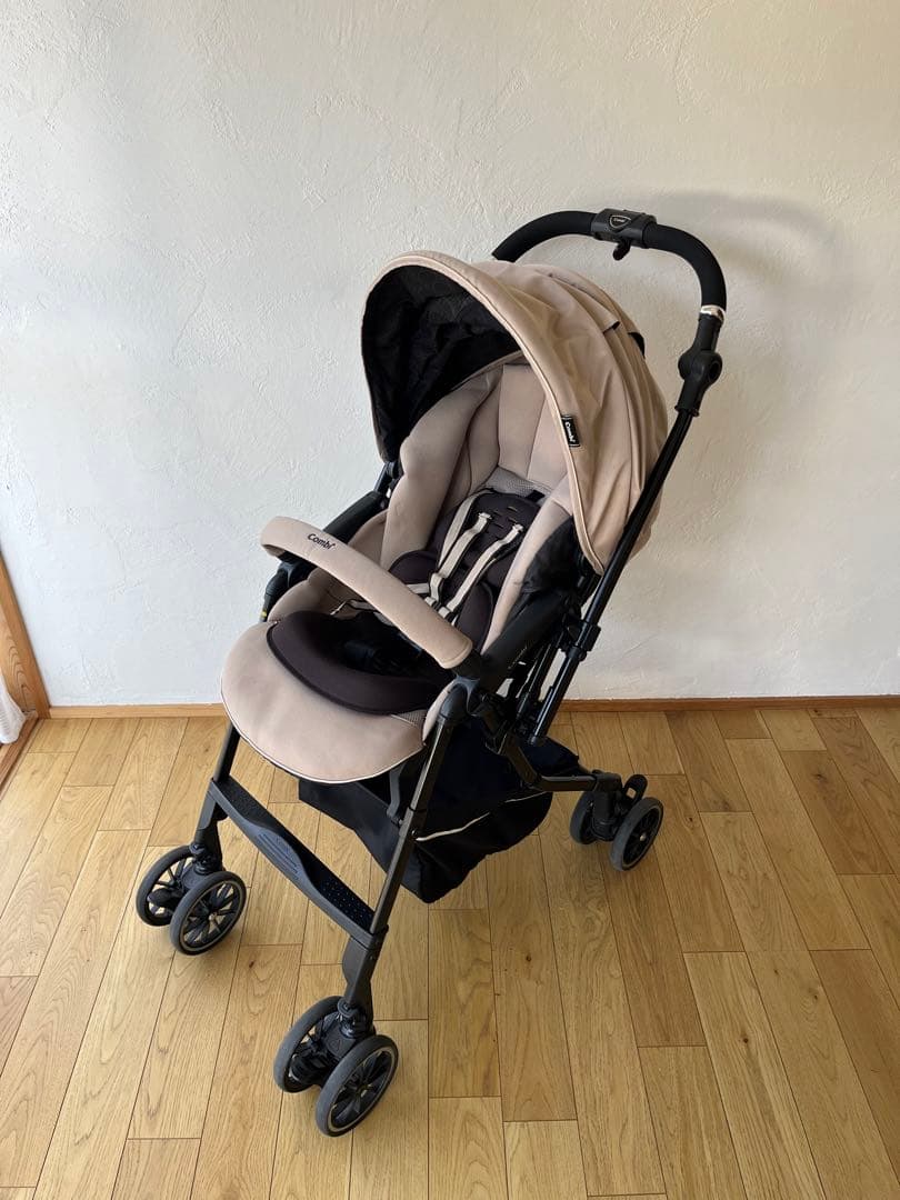 コンビ Combi メチャカルハンディオート4キャス　ベビーカー