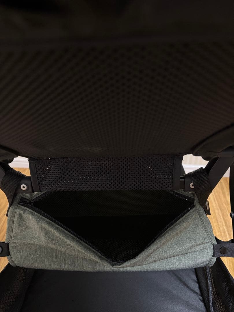 アップリカ　両対面式ベビーカー　ベビーザらス　アニマルカーキ　ルンルンコンパクト