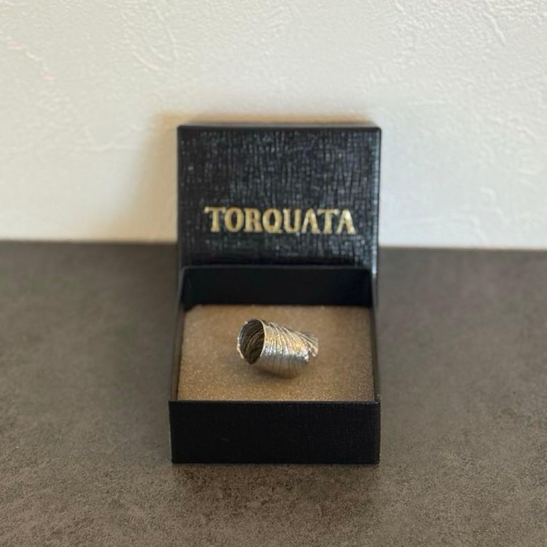 gondoa TORQUATA 蛾の羽根リング