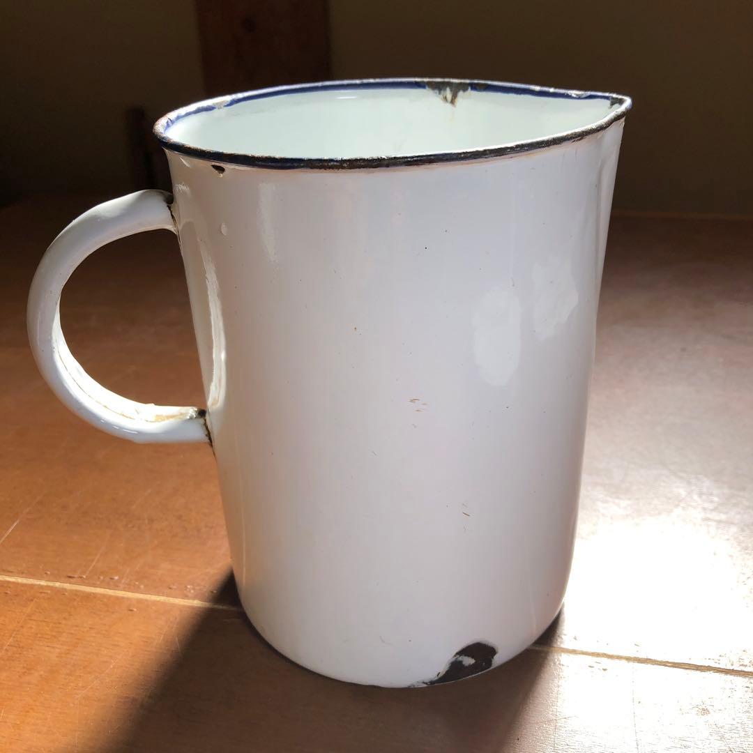 アンティーク　ビーカー　琺瑯