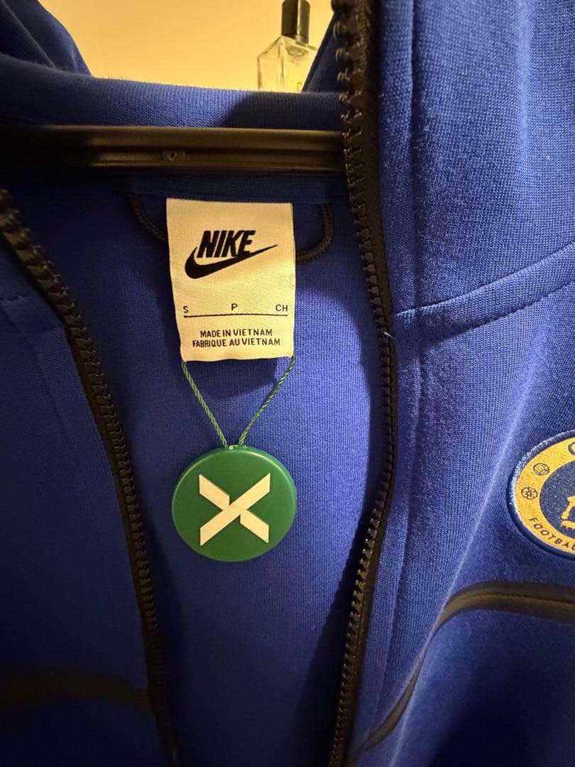 チェルシー NIKE テックフリース