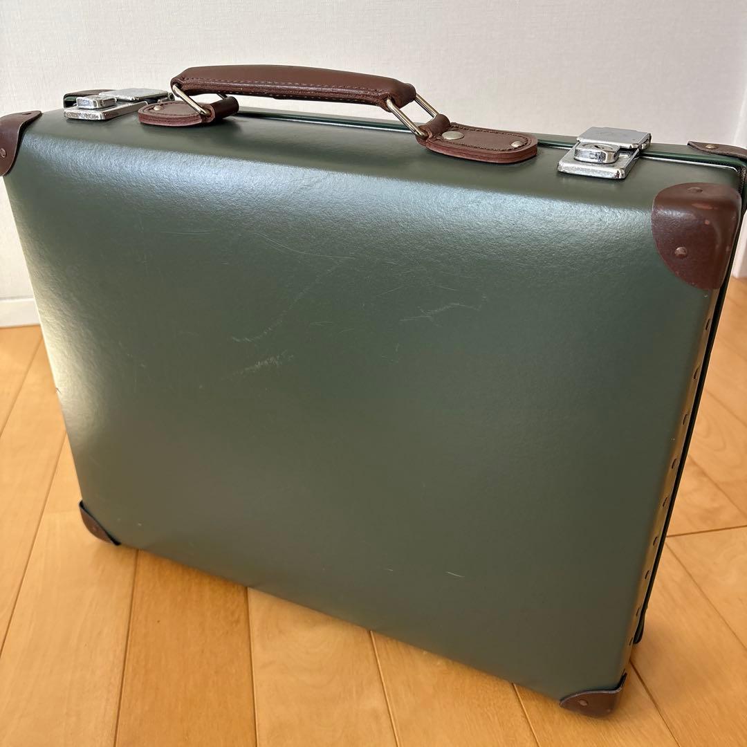 グローブトロッター　アタッシュケース　グリーン