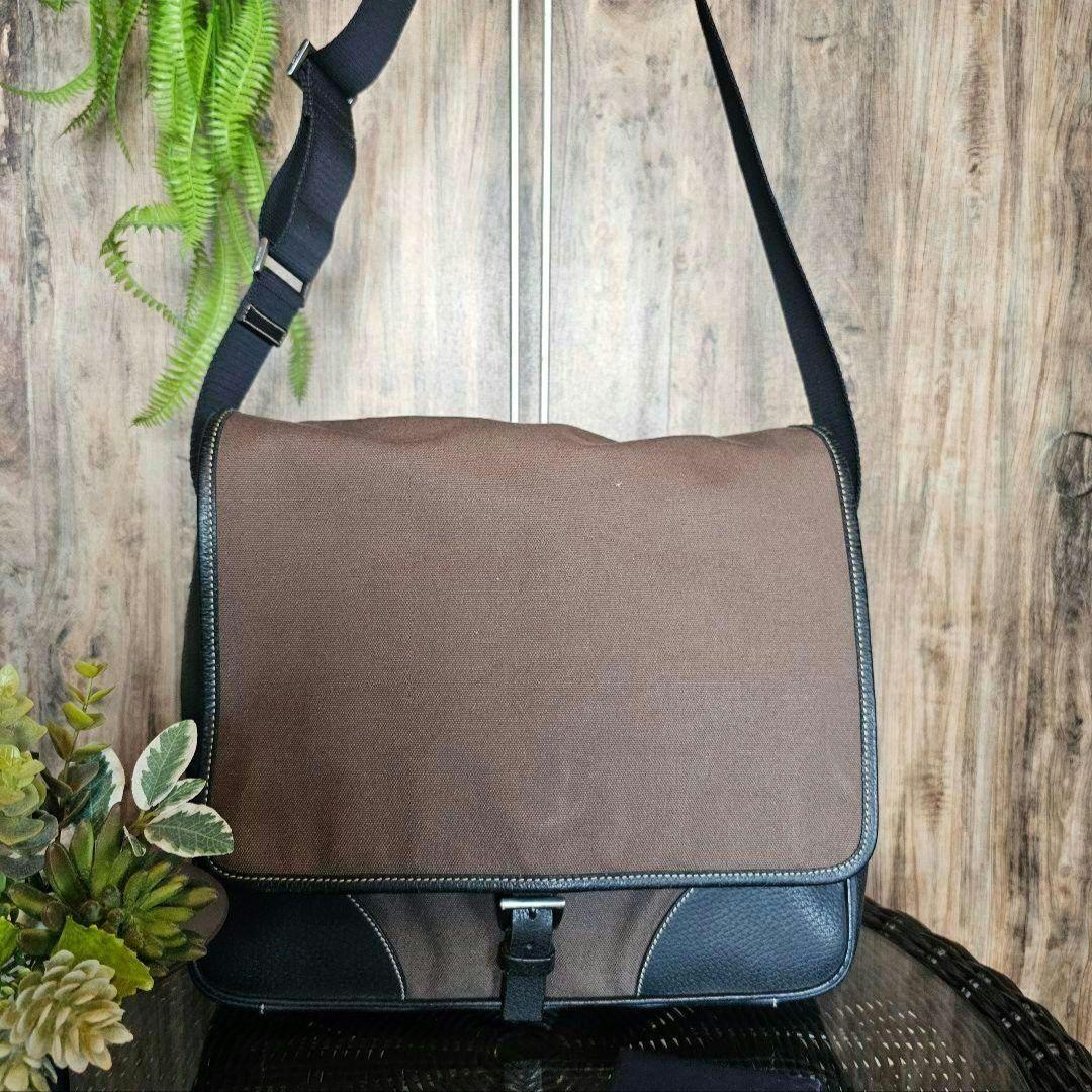 PRADA プラダ　メッセンジャーバッグ ブラウン/ブラック 　美品！