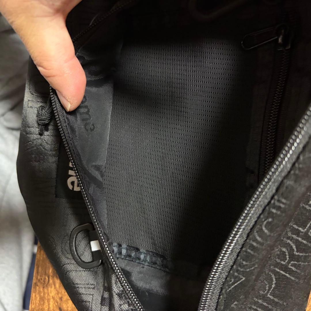 supreme ボディバッグ ウエストポーチ