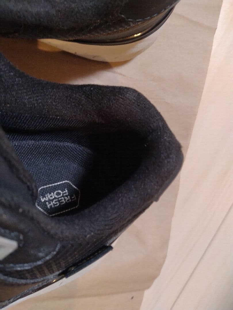 美品New Balance 880ブラック GORE-TEX　23.5 （2Ｅ）