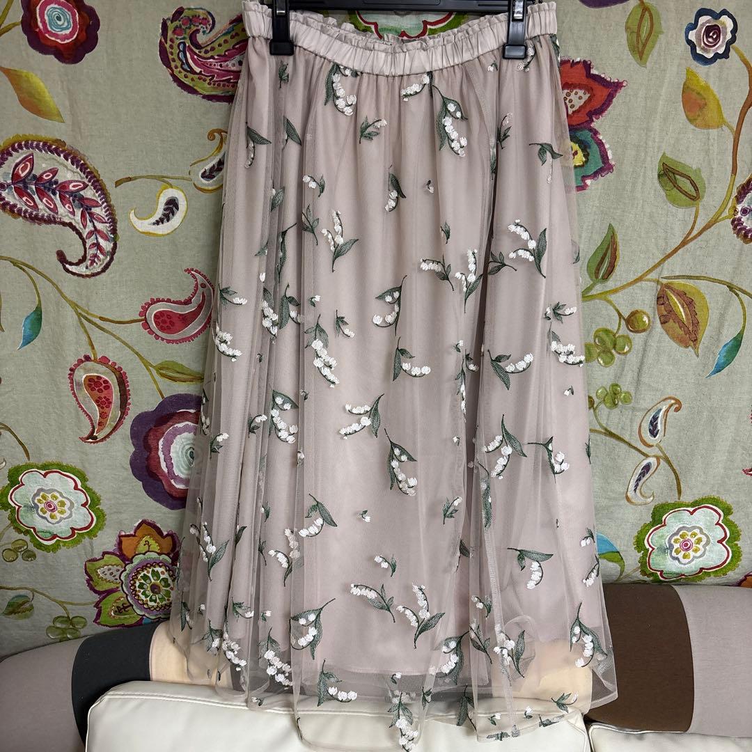 ローズティアラ46サイズ花柄刺繍チュールスカート