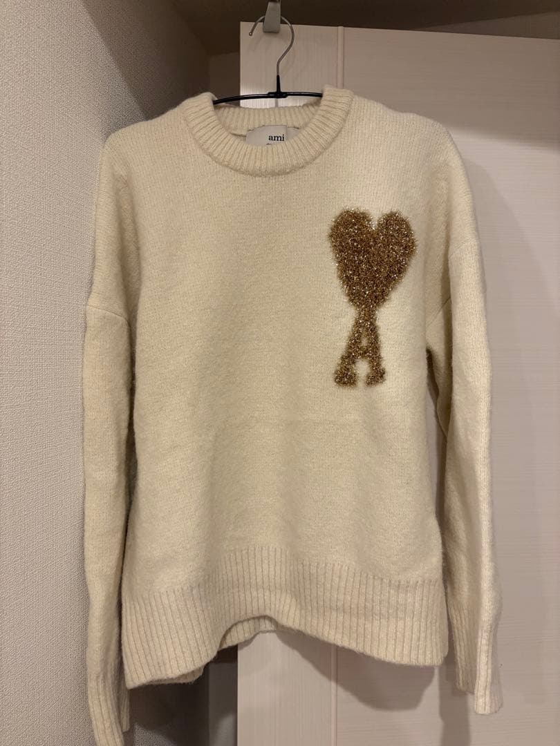 リボンモチーフ ホワイトニット