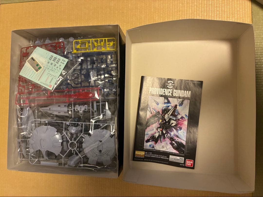 MG 1/100 プロヴィデンスガンダムプレミアムエディション　他
