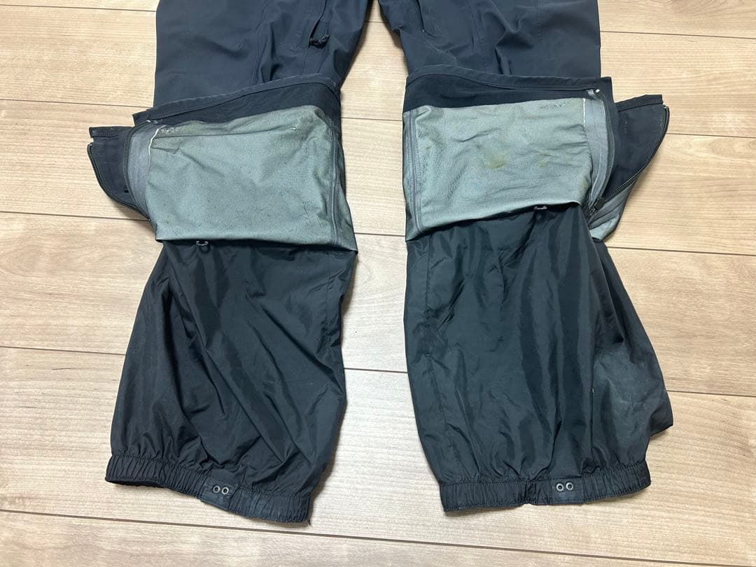 BURTON [ak] 3L GORE-TEX スノーボードビブパンツ
