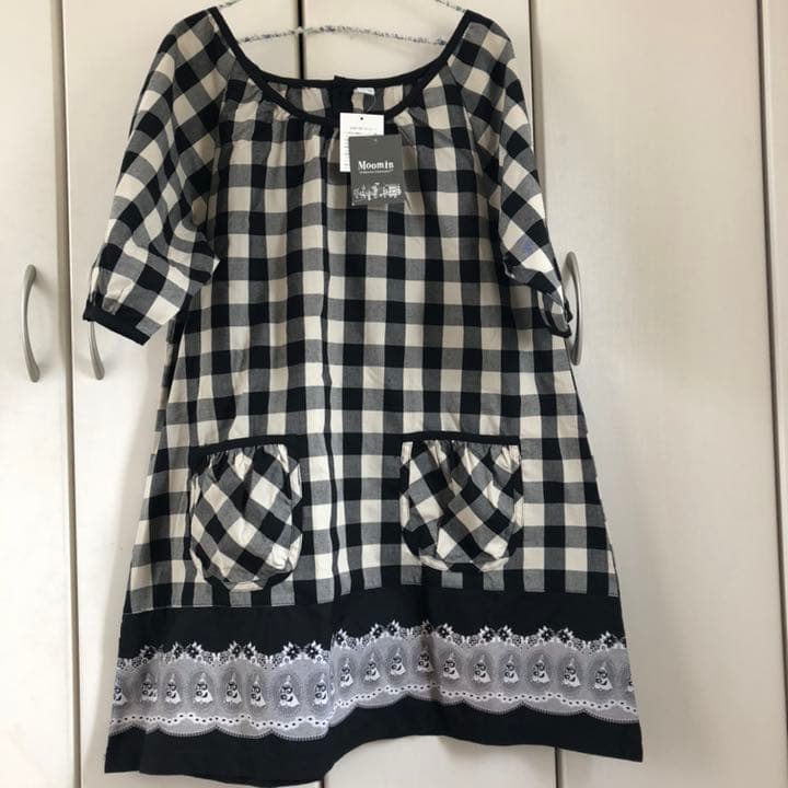 新品タグ付　ムーミンリトルミィ　ミイ　 モノトーン　エプロン　スモック　保育士